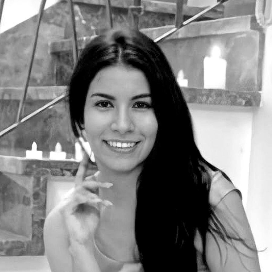 IvaniaHeadshot_BW